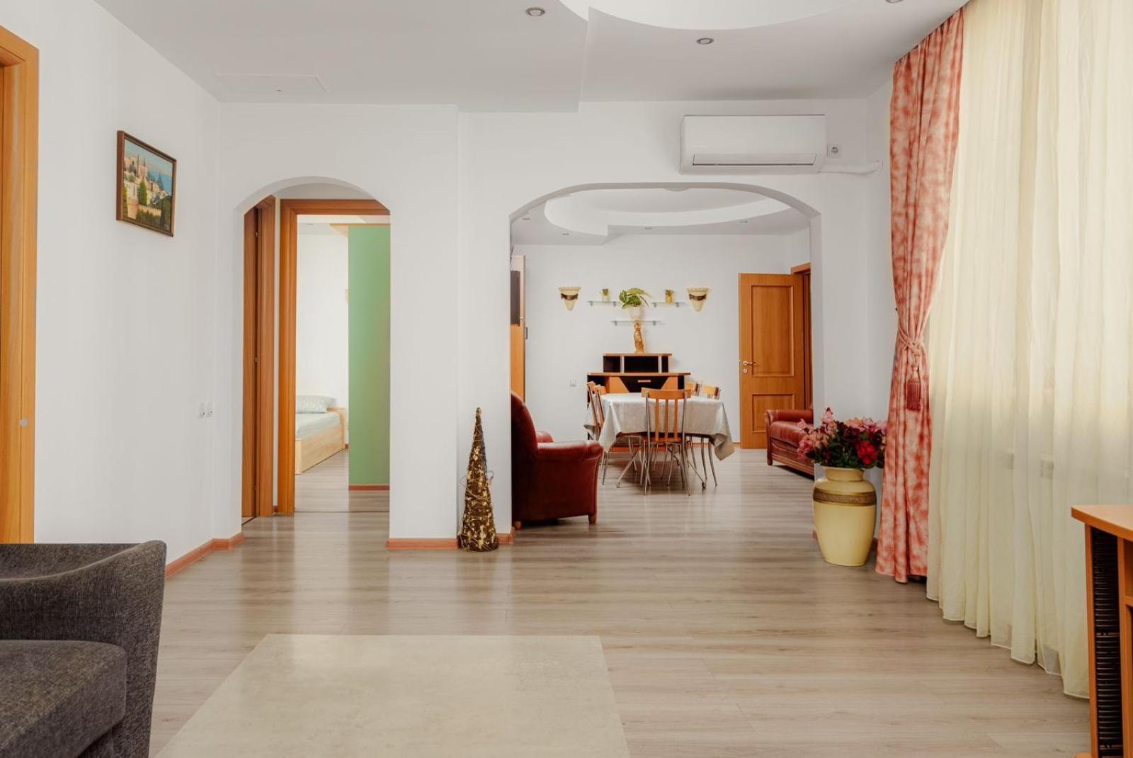 Heart Of Downtown 3 Rooms Apartment Self Check In Bucarest Exterior foto